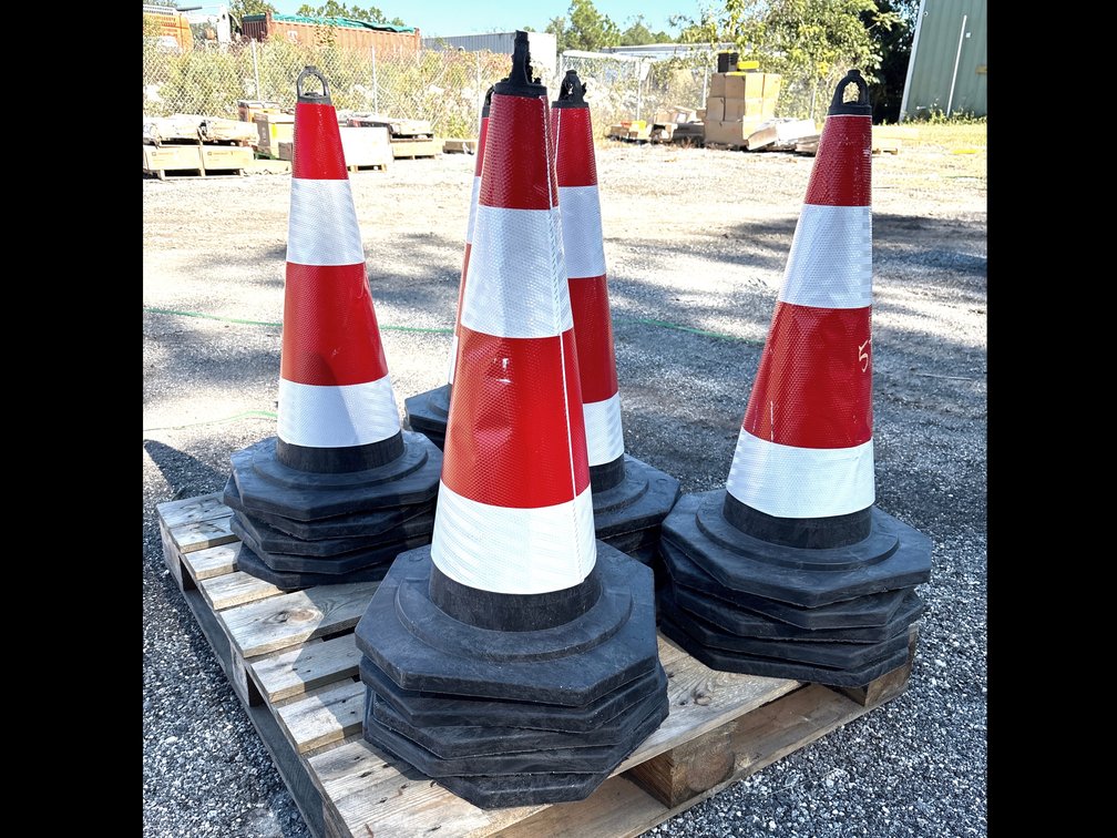 SDLanch 27in Traffic Cones, 25pcs