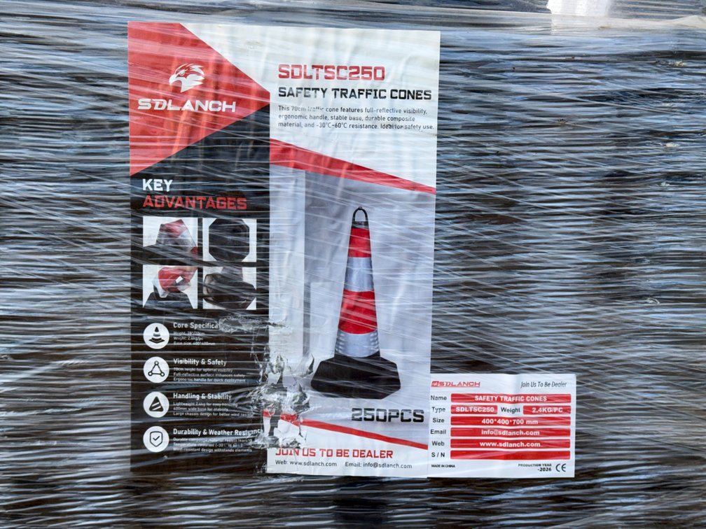 Bundle of 250 Traffic Cones