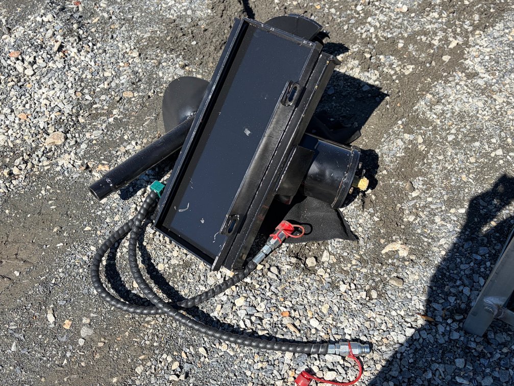 NEW Mini Skidsteer Auger