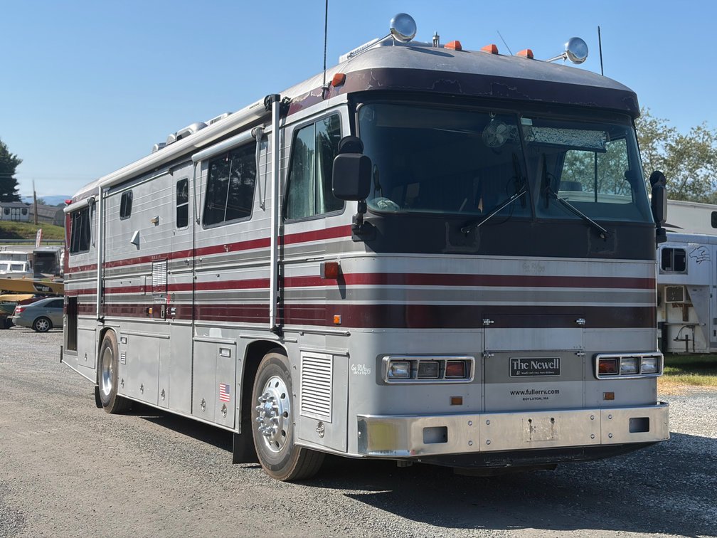 1985 Newell Coach RV
