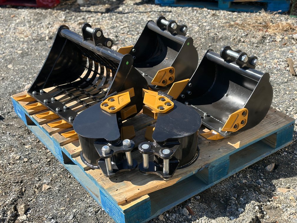 6 Various Mini Excavator Buckets
