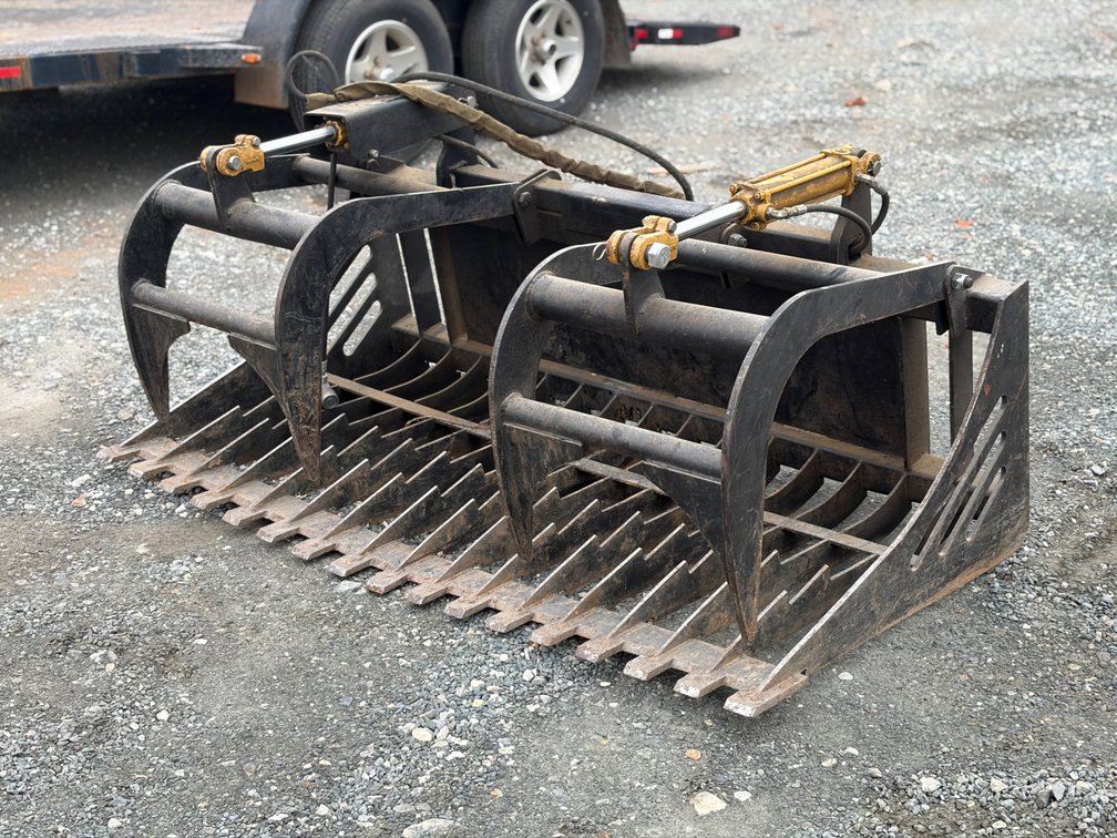 64 Inch Skidsteer Grapple Bucket