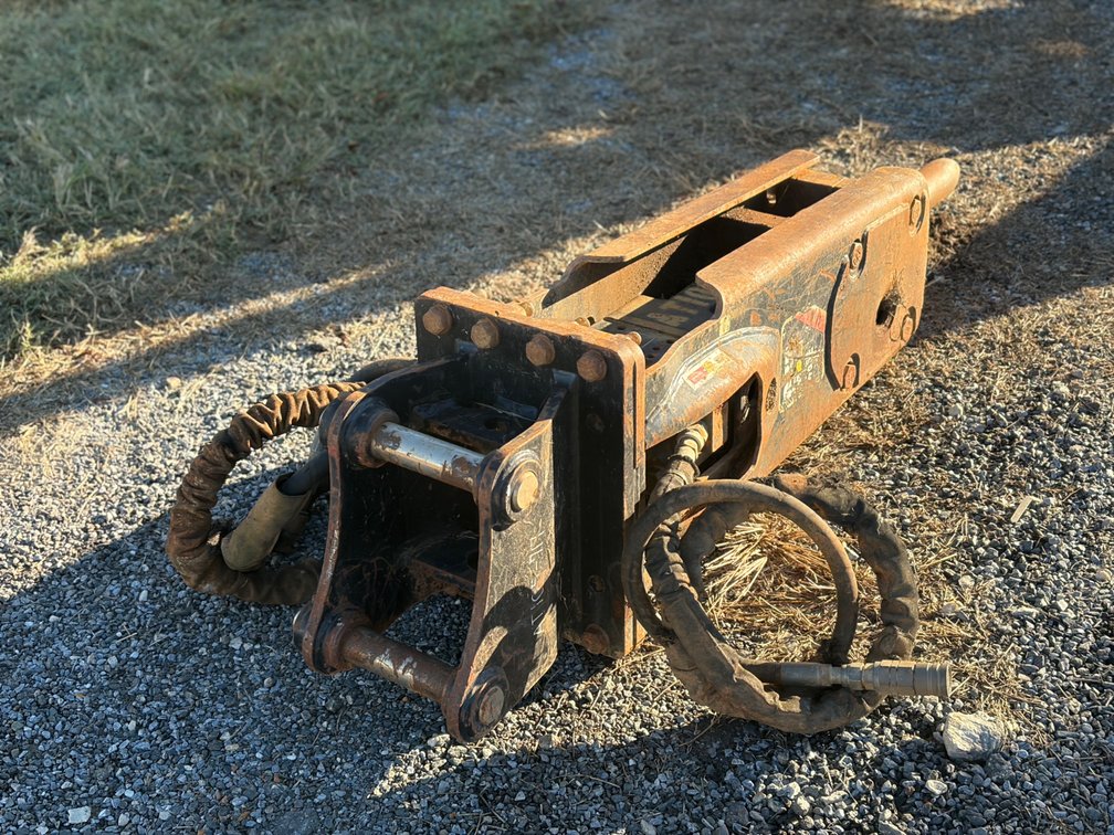 Cat H65E Hammer Attachment