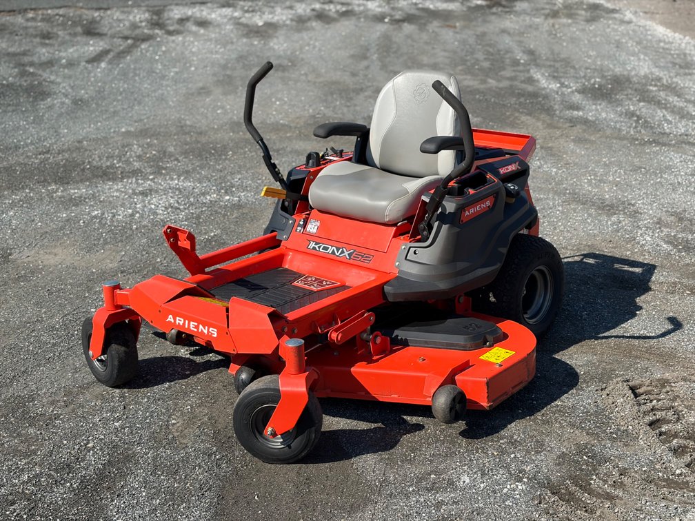 2017 Ariens Icon X 52 Inch Zero Turn