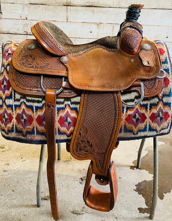 15.5 inch Reinsman Ranch Saddle
