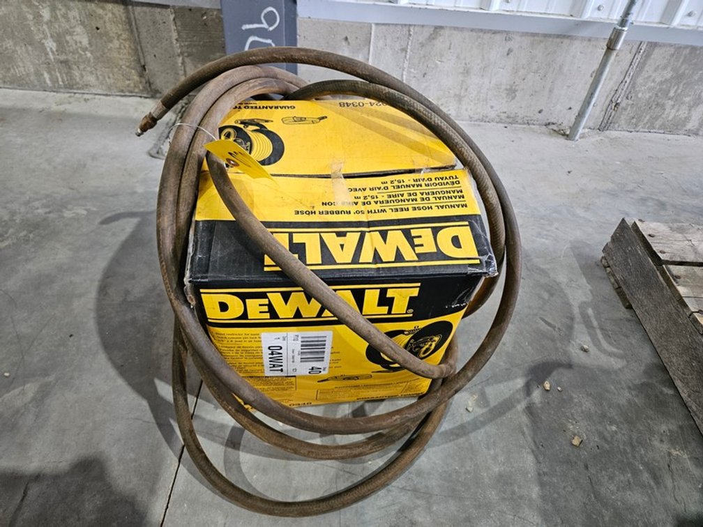 Dewalt Manual Hose Reel And Hose