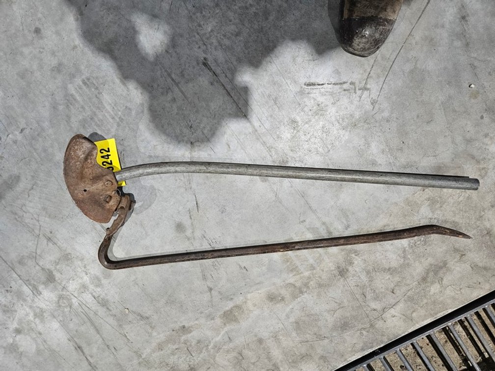 Metal Bender And Pry Bar