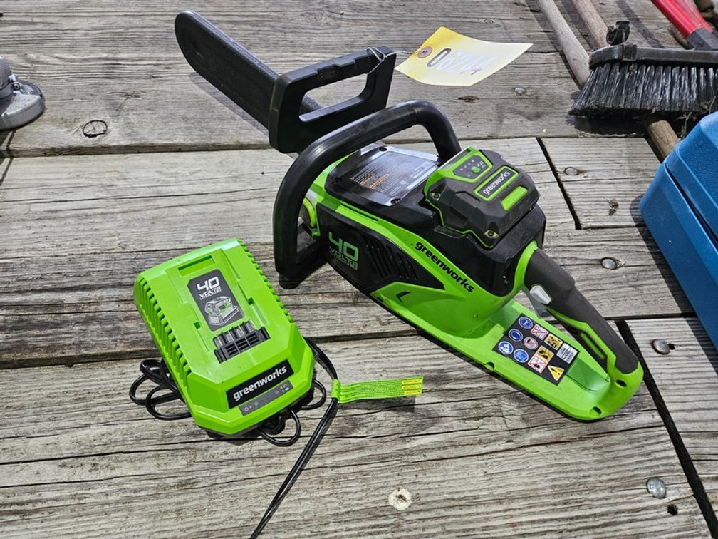 Greenworks 40v Chainsaw