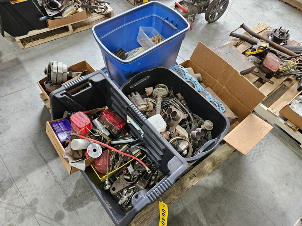 Pallet Of Assorted Automotive Parts
