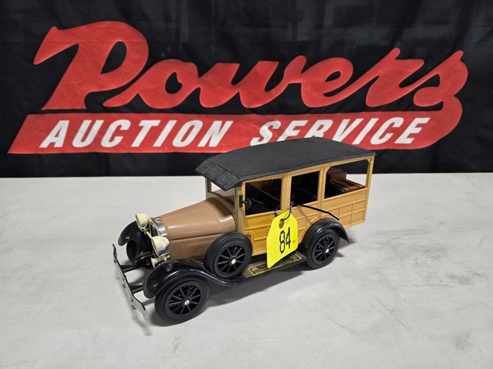 Jim Beam 1929 Model A Woodie Staton Wagon Decanter
