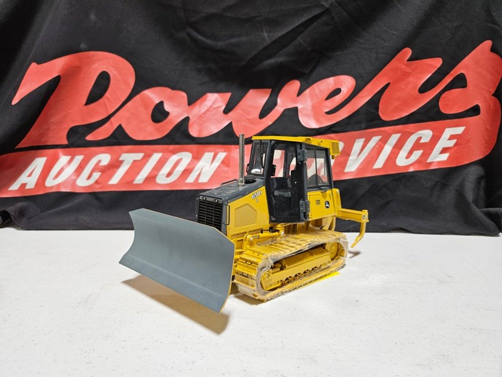 John Deere 650J LT Bull Dozer