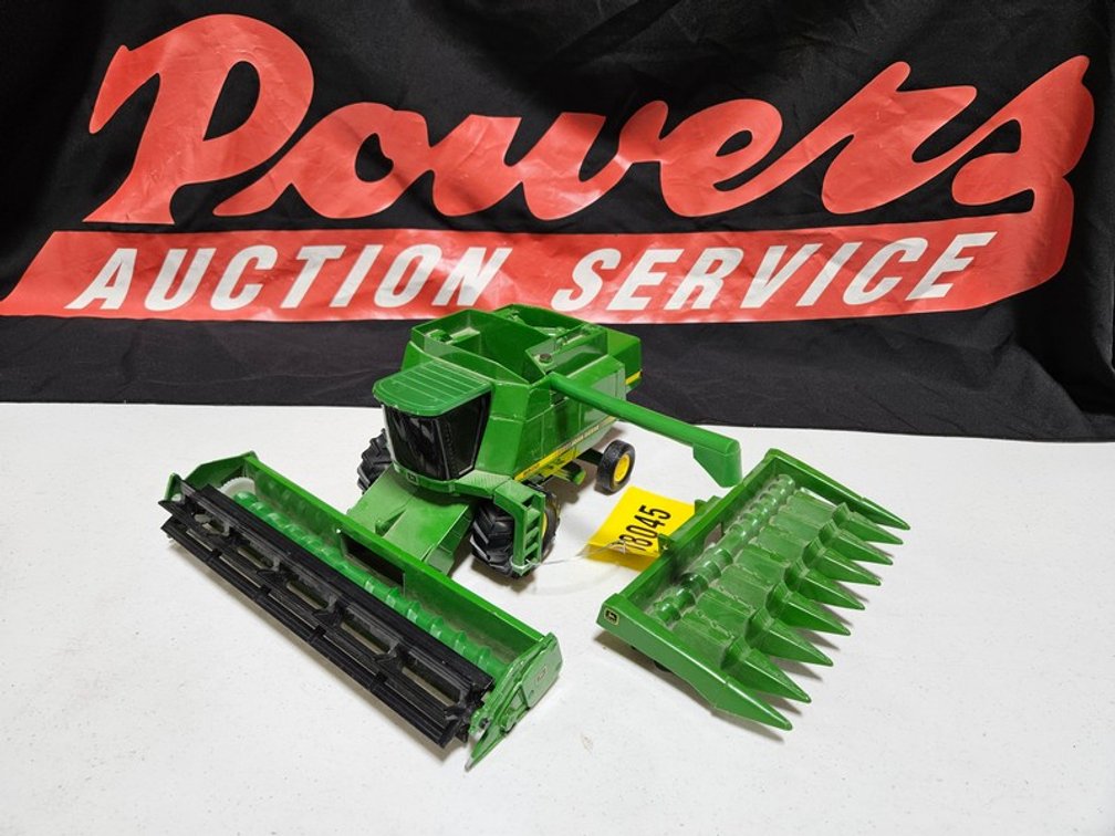 John Deere 9500 Combine With Corn And Bean Heads