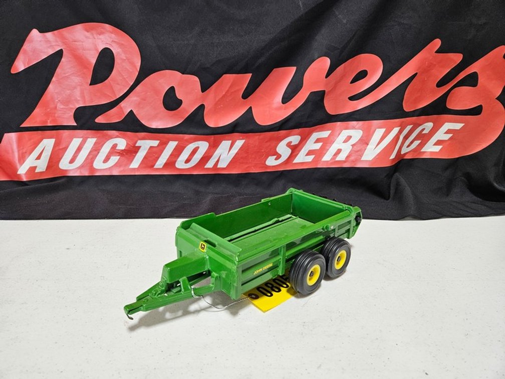 John Deere Tandem Axle Manure Spreader