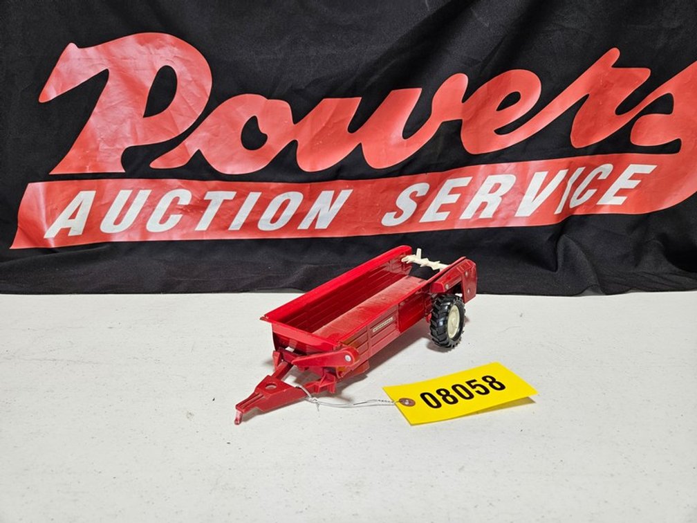 International Manure Spreader