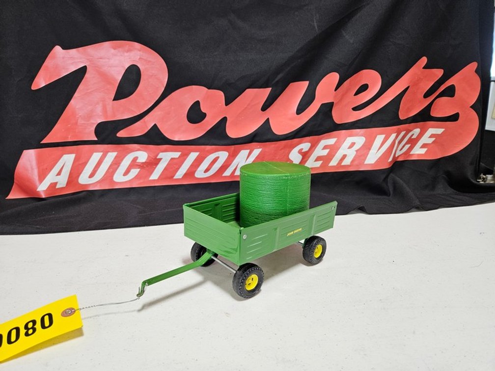 John Deere Wagon With Large Round Bale
