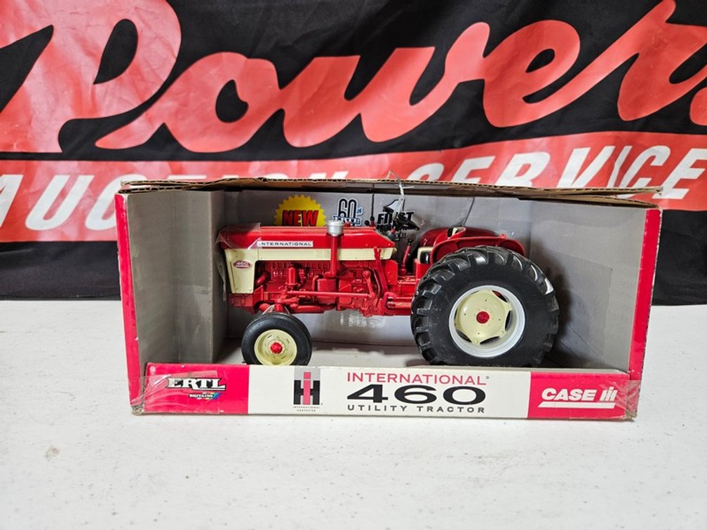 International 460 Tractor