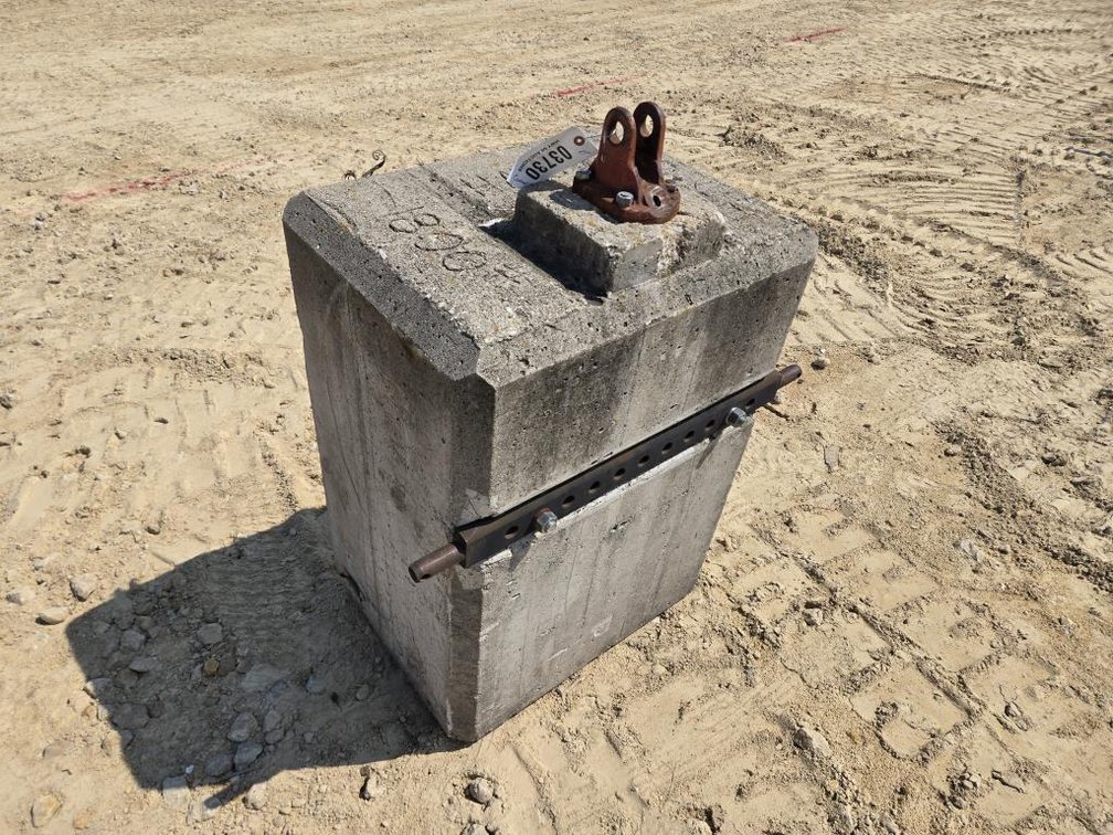 3PT CEMENT BLOCK