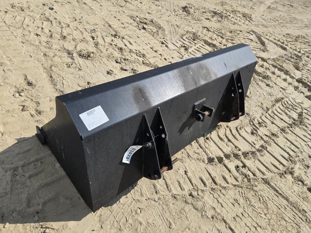 SKID LOADER BUCKET