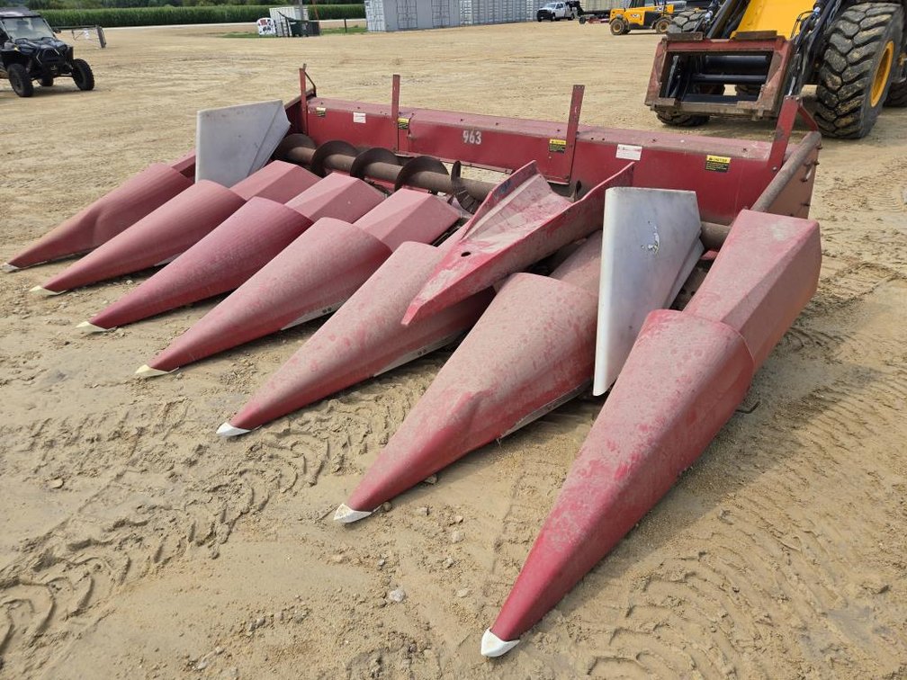 INTERNATIONAL 963 POLY CORN HEAD