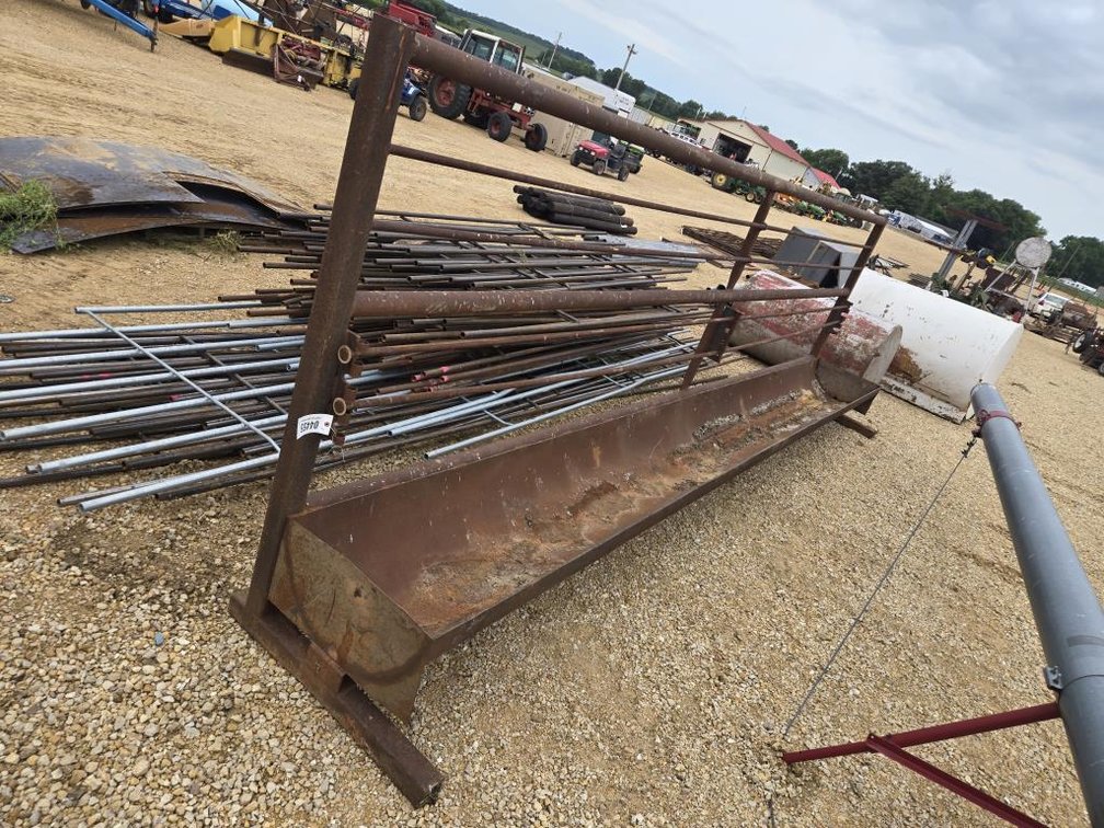FEED BUNK