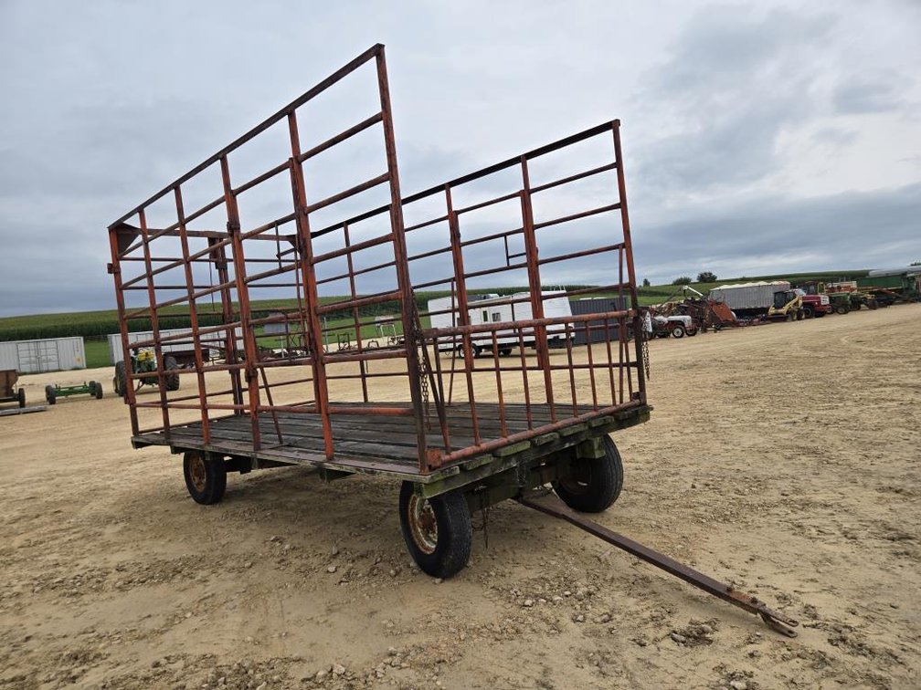 CLOOS BUILT THROWER RACK ON JD GEAR