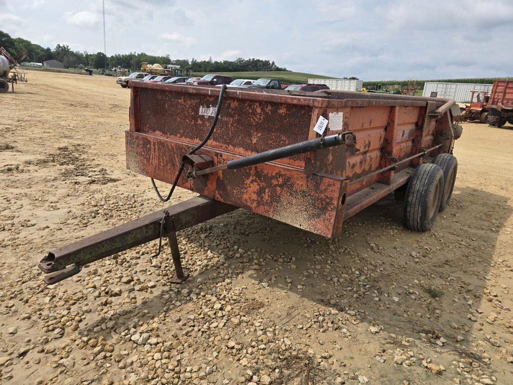 DO-ALL MANURE SPREADER
