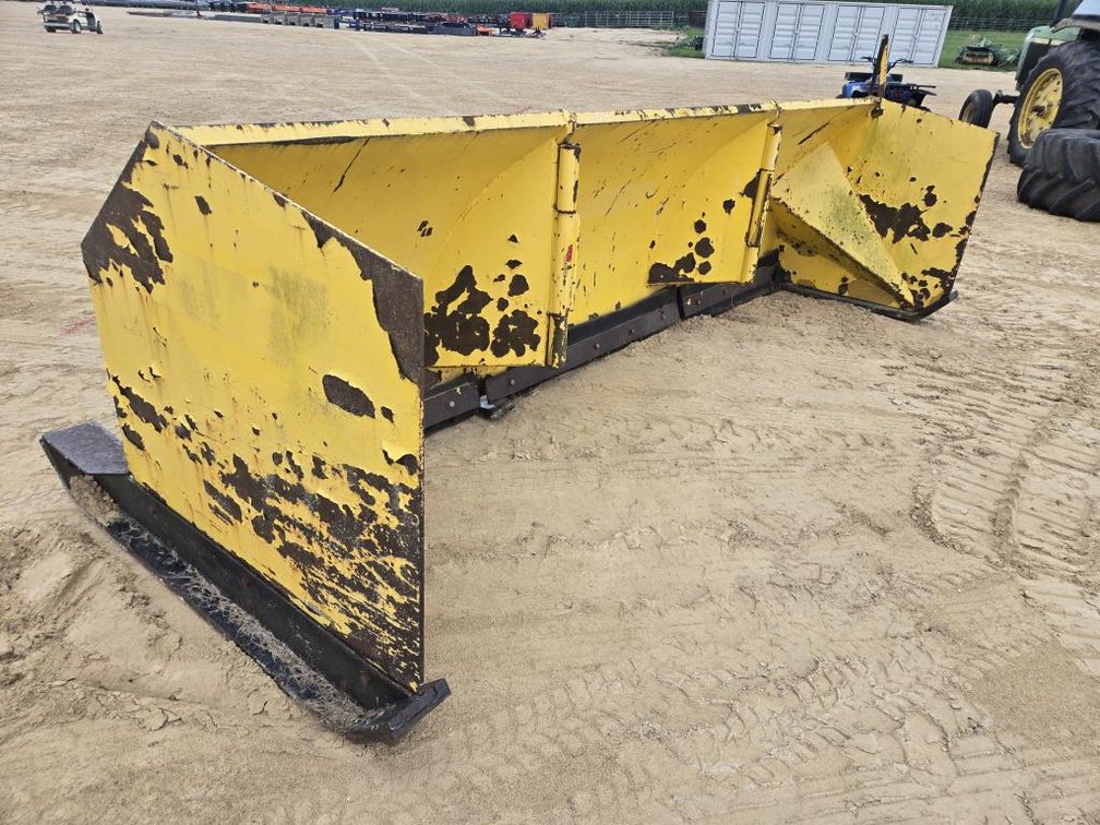 PRO TECH FP14L SNOW PUSHER