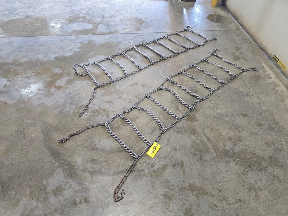 Bobcat 12-16.5 Tire Chains