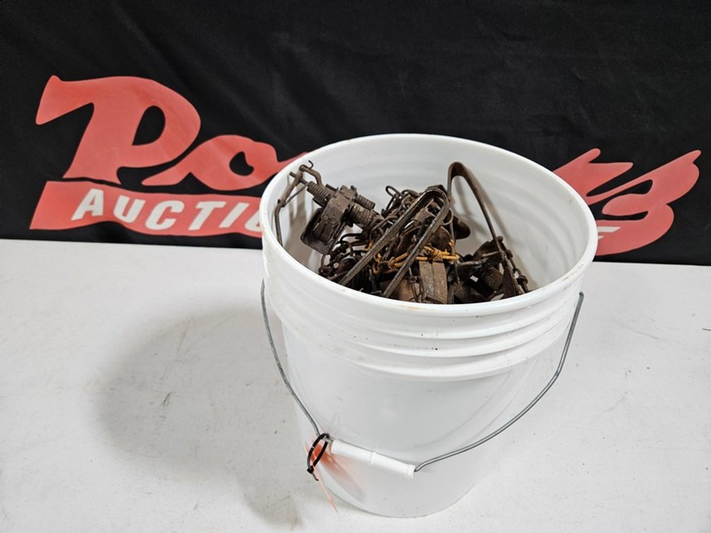 Bucket Of Foothold Traps