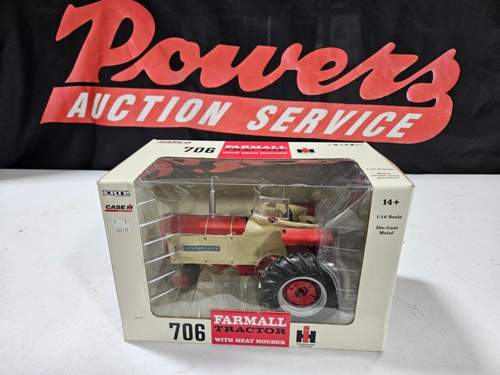 Farmall 706 Tractor With Heat Houser