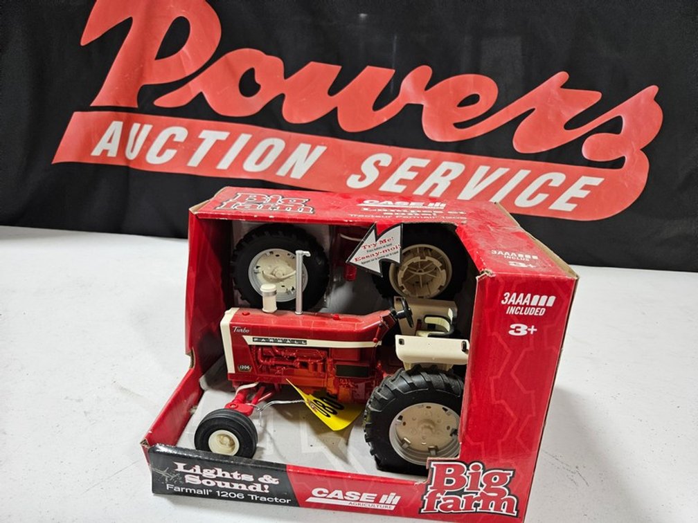 Farmall 1206 Turbo Diesel Tractor