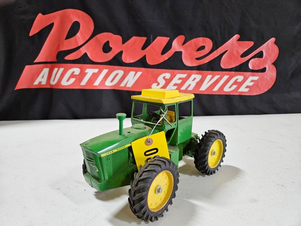 John Deere Articulating Tractor