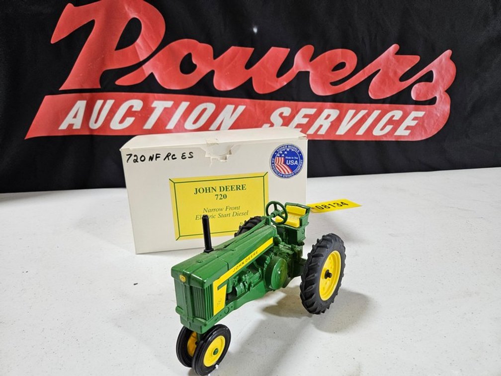 John Deere 720 Narrow Front Tractor