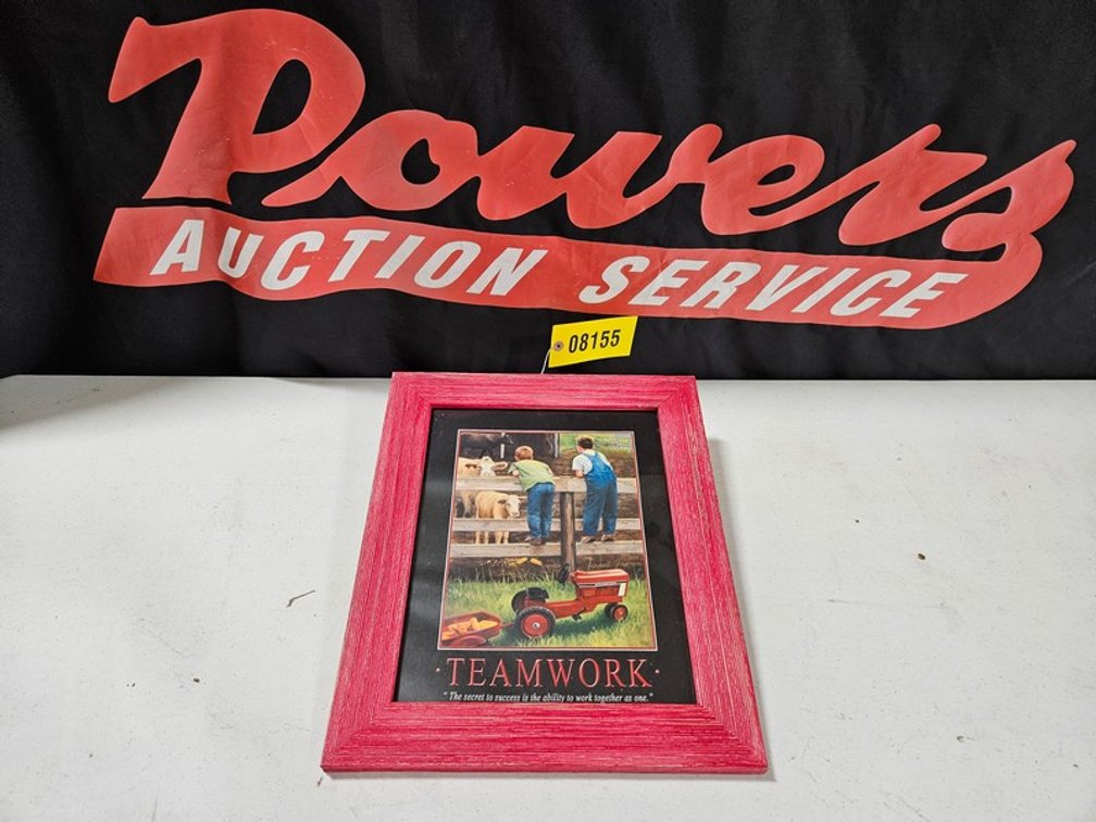 IH Barn Board Artwork