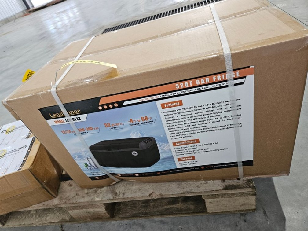 2026 Land Honor 32 Quart Car Fridge