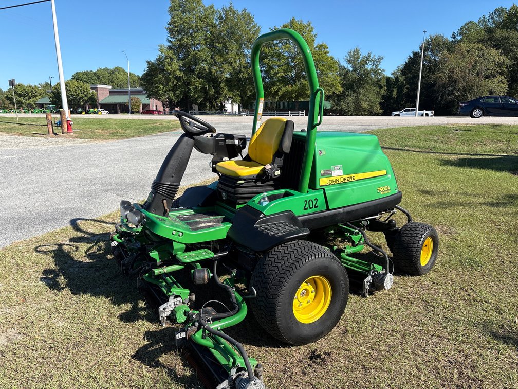 2019 John Deere 7500A E-CUT Fairway Mower