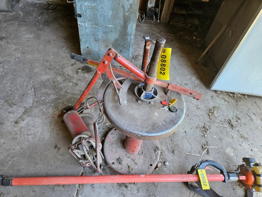 Tire Changer