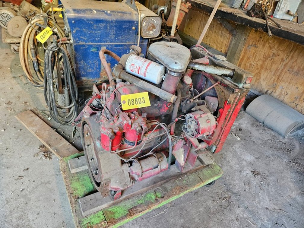 4 Cylinder Motor