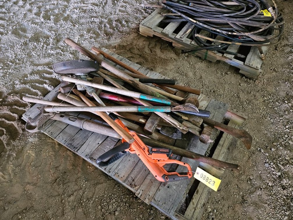Pallet Of Hand Tools