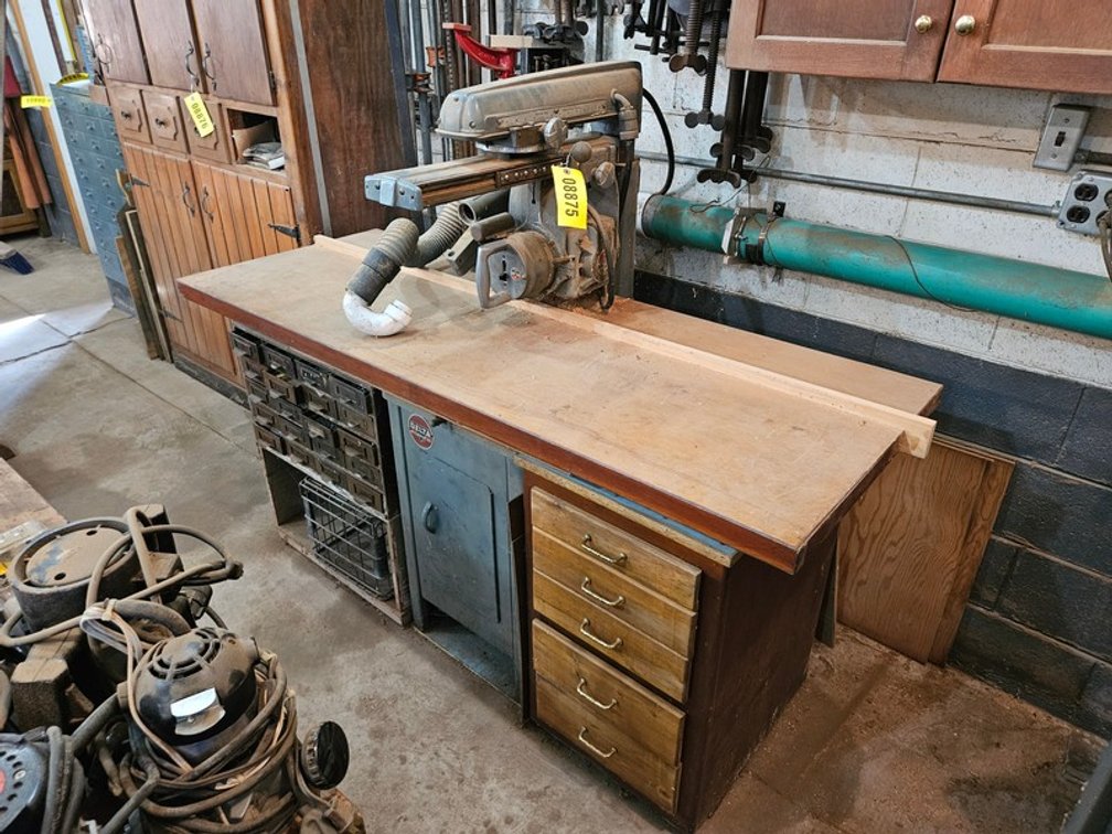 Delta Milwaukee Radial Arm Saw