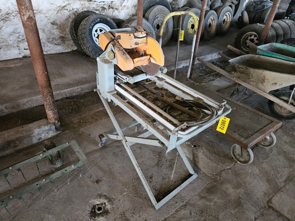 Chicago Tile Saw