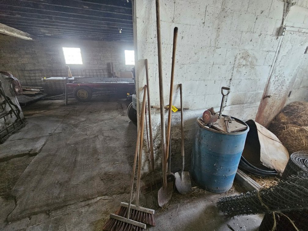 Bundle Of Assorted Hand Tools