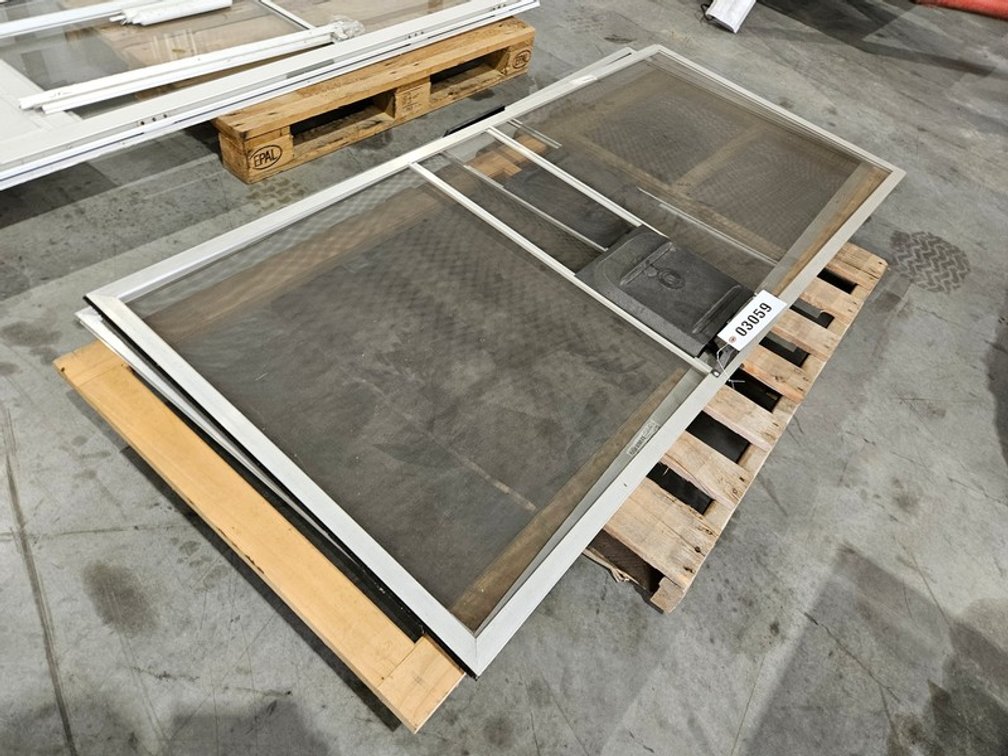 (3) Screen Doors