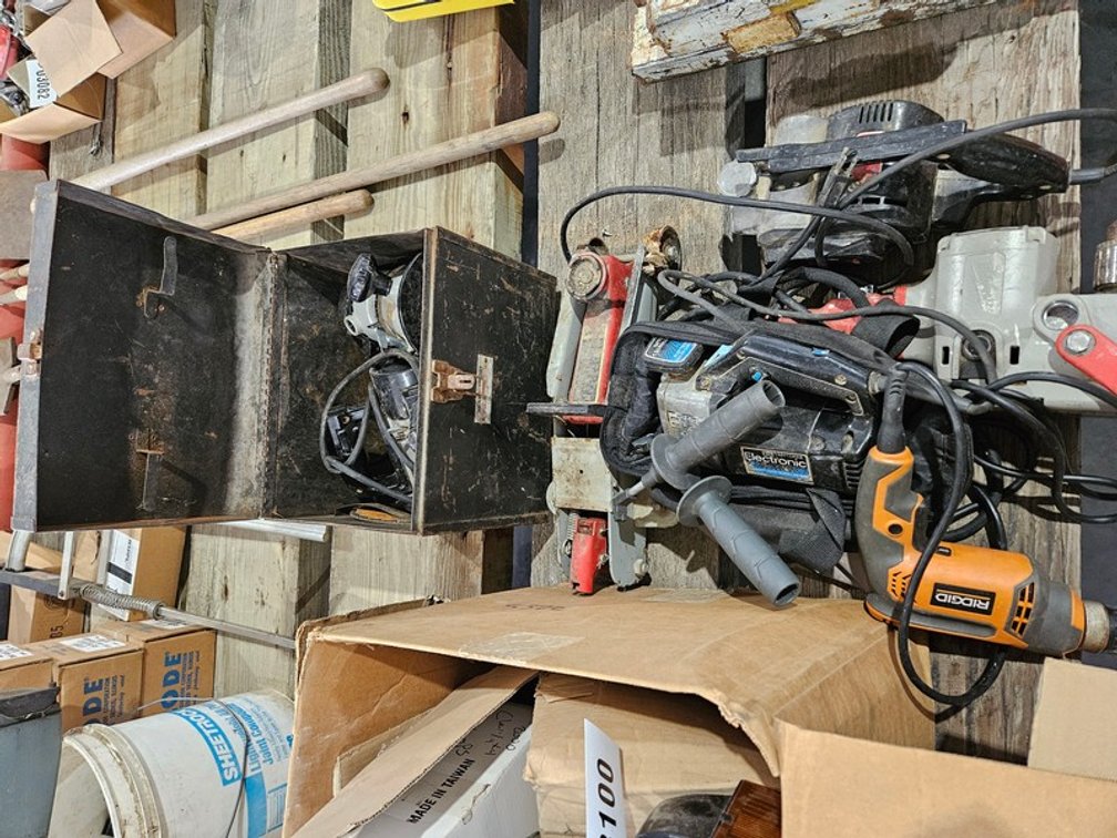 Assorted Electric Power Tools