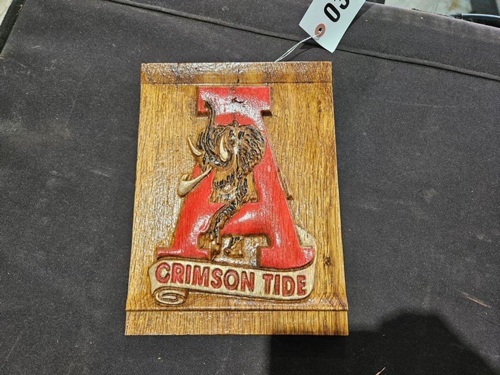 Alabama Crimson Tide Wood Carving