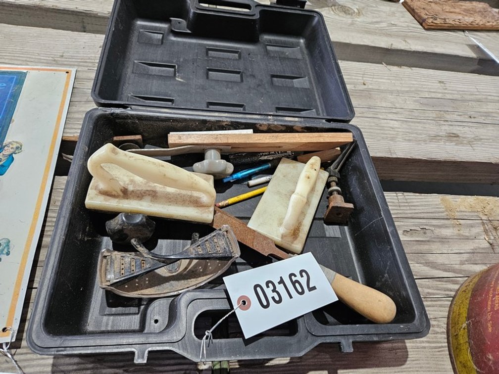 Assorted Sanding & Filing Tools