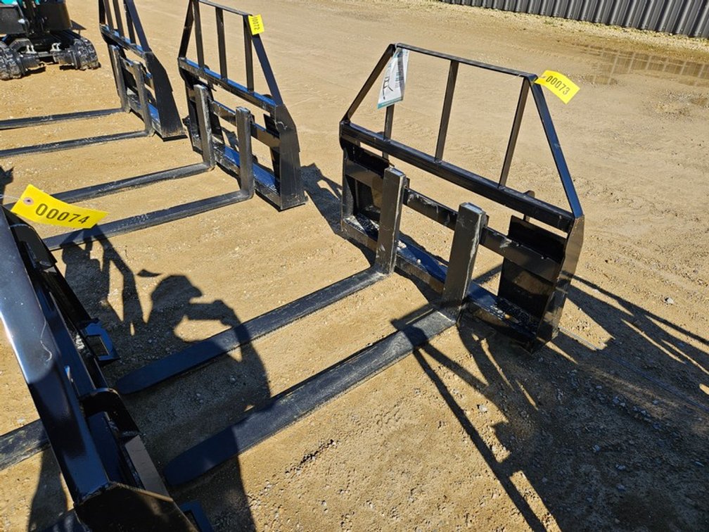 2026 Mower King 48" Skid Steer Pallet Forks
