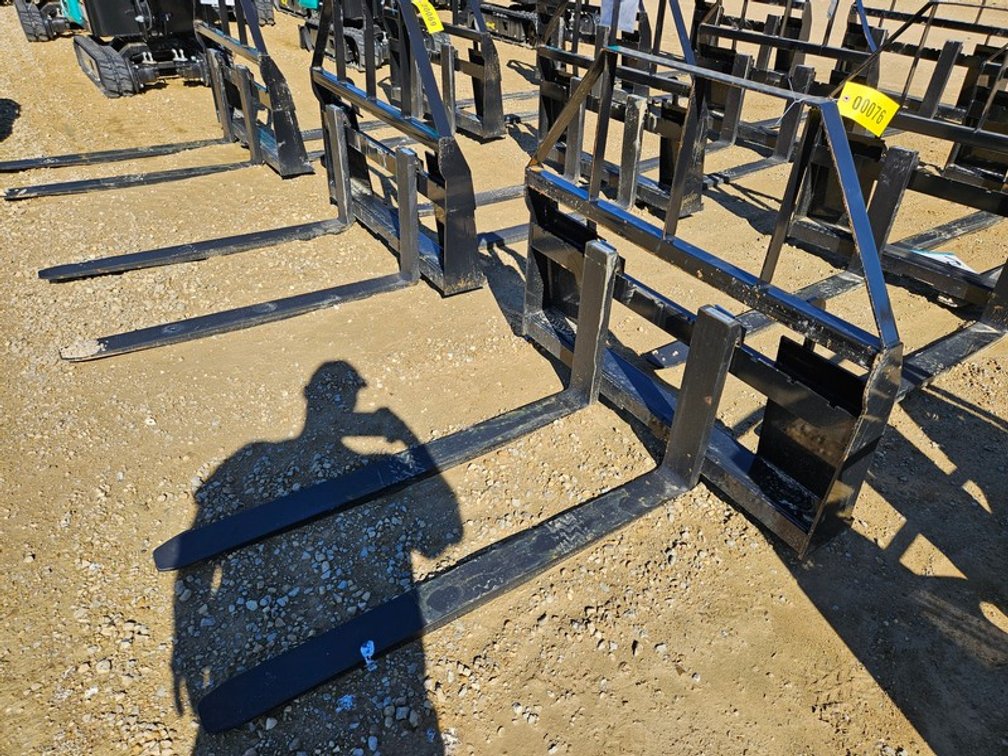 2026 Mower King 48" Skid Steer Pallet Forks