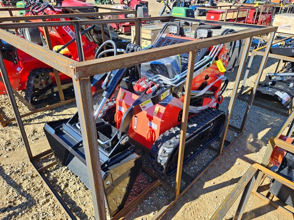 2026 AGT LRT23 Mini Skid Steer