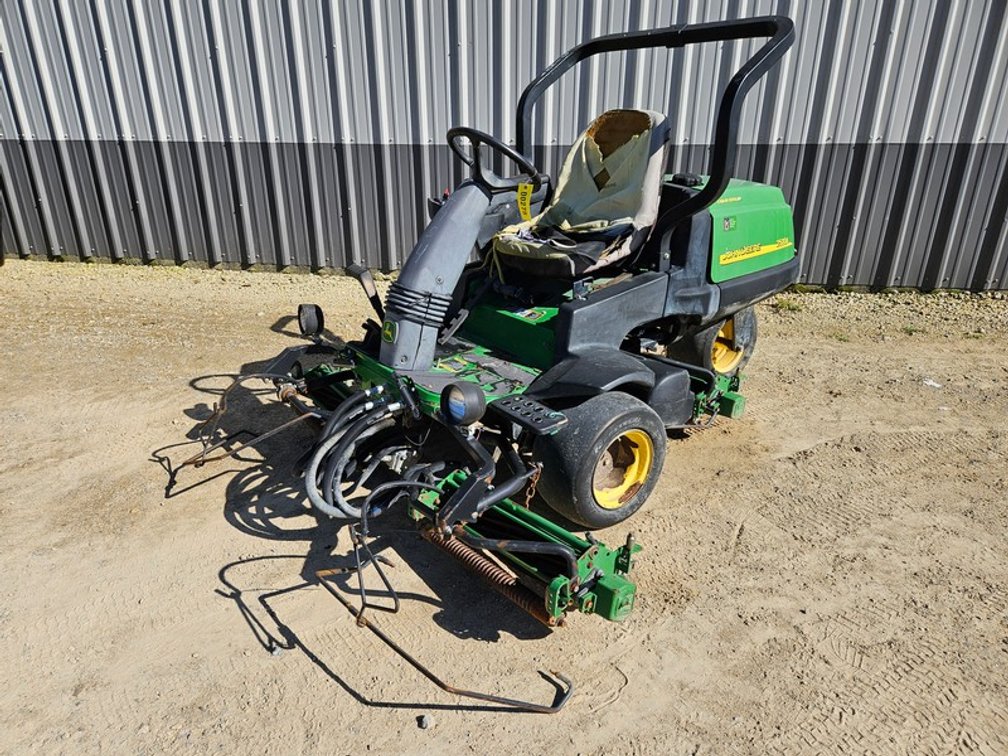 John Deere 2500A Reel Mower